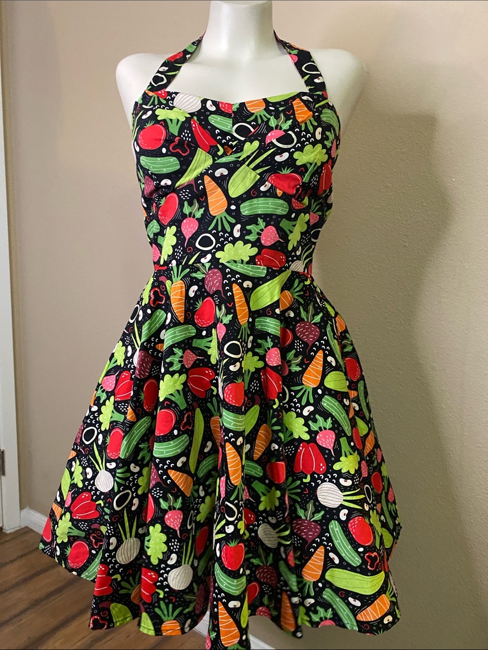 EVA ROSE Black fun veggie Print rockabilly dancehall pinup halter dress L 💕💕